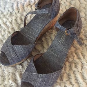TOMS Platform Wedges